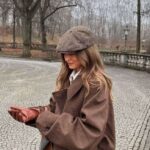 Мама, где моя панама: стилист назвала 3 трендовых головных убора осени