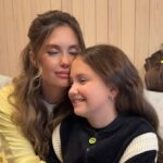 Лена Перминова поделилась откровенным фото в прозрачном платье-сетке